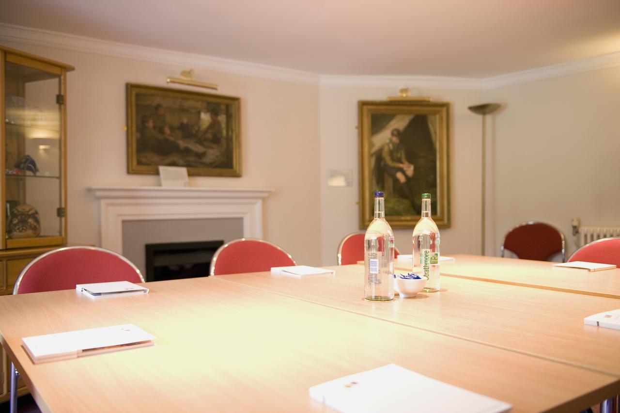 Hotel Gilwell Park Chingford Zewnętrze zdjęcie