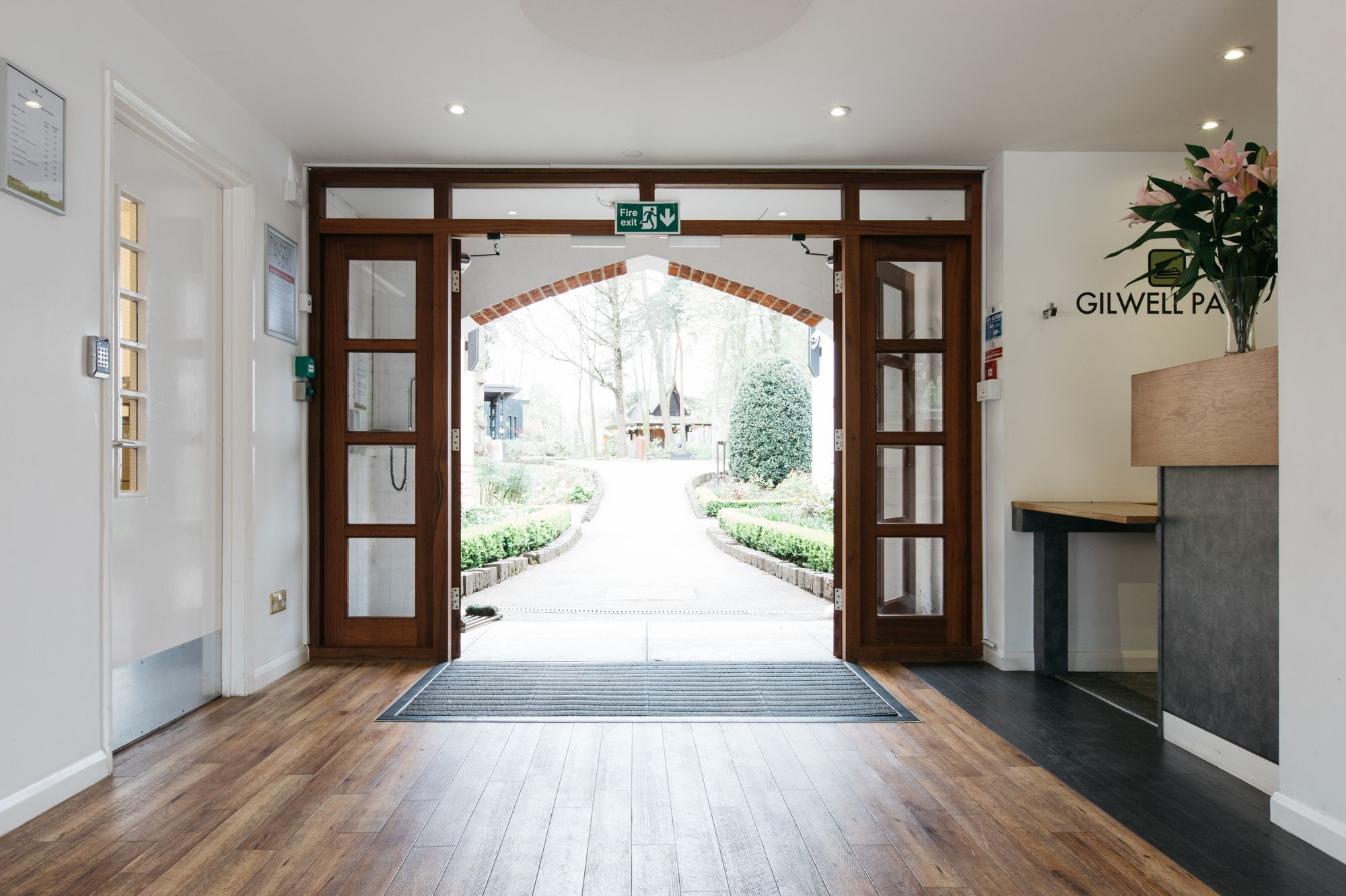 Hotel Gilwell Park Chingford Zewnętrze zdjęcie
